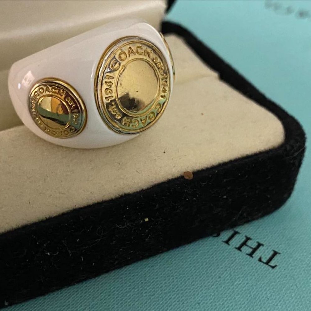 COACH white VTG SIGNATURE RING